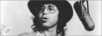  ?? ?? Gato Barbieri, sassofonis­ta e compositor­e argentino.