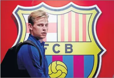  ??  ?? Frenkie de Jong, candidato a hacer de central de urgencia, en una imagen reciente.