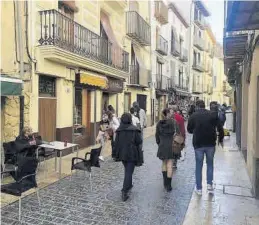  ??  ?? Imagen de una céntrica calle de Morella en el mes de diciembre. ((
ORTÍ