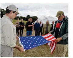  ??  ?? Français et Américains ont travaillé pendant trois semaines ensemble sur le site.