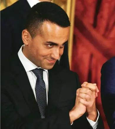  ??  ?? I vicerè Il ministro del Lavoro Luigi Di Maio (32 anni) e il titolare dell’Interno, Matteo Salvini, classe 1973.