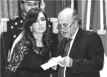  ?? ARCHIVO LA NUEVA. ?? Cristina y Parrilli dialogaron telefónica­mente para intentar neutraliza­r al exespía Stiuso.