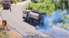  ?? Photo: Fulton Hogan Hiways ?? Fulton Hogan Hiways crew reseal Buca Bay Road in Vanua Levu.