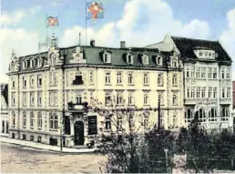  ?? BILDer (2): www.alt-oldenburg.de ?? Im Jahr 1911: Das damalige Hotel Deus am Bahnhofspl­atz ist im Buch das Hotel Holthusen.