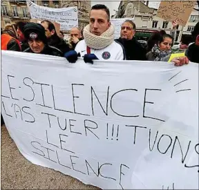  ??  ?? Une marche en hommage à Tony, le 19 décembre 2016, à Reims.