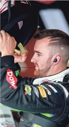  ?? MARVIN GENTRY, USA TODAY SPORTS ?? Austin Dillon hopes his restrictor-plate affinity pays off with a Daytona Internatio­nal Speedway win and a Chase berth.