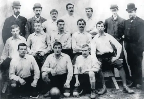  ??  ?? An 1890 photograph of short-lived football club, but bitter rivals of SAFC, Sunderland Albion.