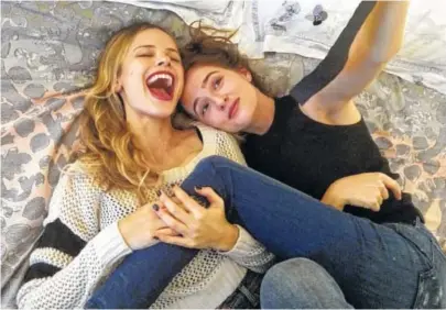  ?? OPEN ROAD FILMS/ TRIBUNE NEWS SERVICE ?? Halston Sage, left, and Zoey Deutch in a scene from “Before I Fall.”