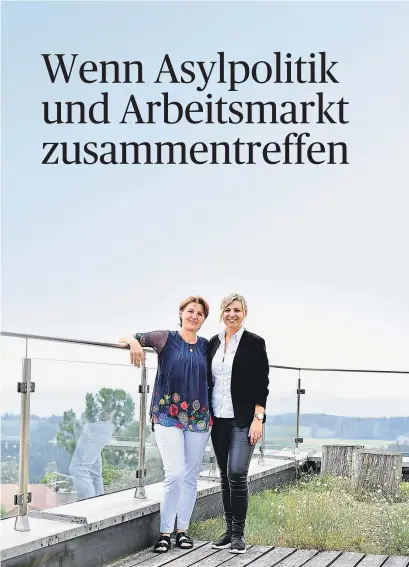  ?? [ Harald Dostal ] ?? Barbara Kocher-Oberlehner und Viona Würinger (r.) wünschen sich personelle Planungssi­cherheit.