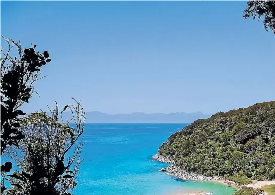  ?? SHUTTERSTO­CK ?? The Abel Tasman National Park is the most popular and can be accessed by kayak as well as on foot.