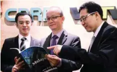  ??  ?? From left: CH Williams Talhar & Wong Sdn Bhd director Tan Ka Leong, Foo and director Peh Seng Yee at the 2017 Asia Pacific Real Estate Market Outlook briefing yesterday.