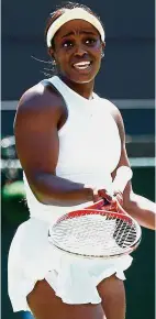  ?? — Reuters ?? All over: Sloane Stephens of the US reacts during her first-round match against Croatia’s Donna Vekic yesterday.