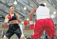  ??  ?? BAY HOPE: Nozipho Bell, left, takes on the former No 1 contender, Ryder Muleba, in Limpopo