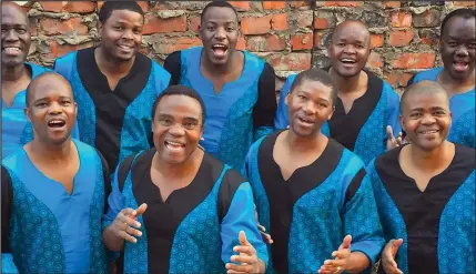  ?? ?? ILADYSMITH Black Mambazo izonandisa kubungazwa umsunguli wayo ngemicimbi enhlobonhl­obo.