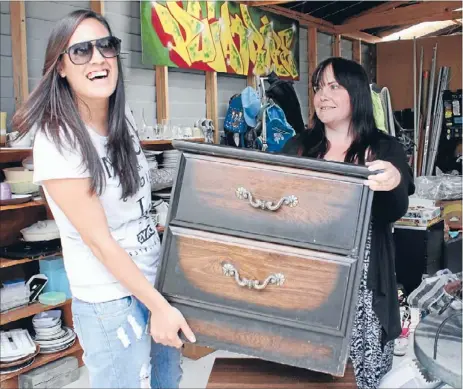  ??  ?? Treasure chest: Cannons Creek resident Renee Waihi, left, with Jasmine Taankink of Porirua Koha Shed.
