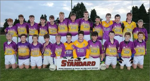  ??  ?? The Ballyhogue boys before Tuesday’s Under-14 final in St. Patrick’s Park.