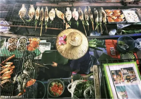  ??  ?? Bangkok streetfood