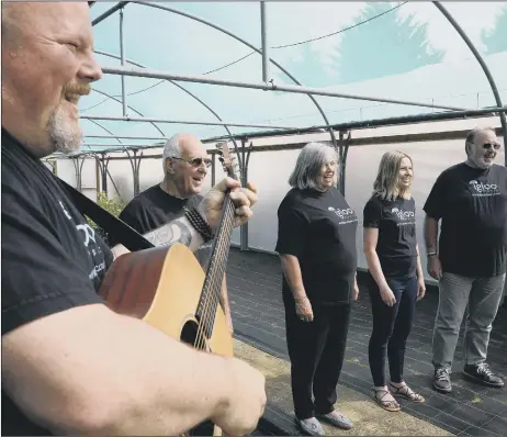  ??  ?? IGLOO CHOIR Performers, from left, Chris Wood, David Ford, Angie Kingsland, Hayley Durrant and Bob Cheshire