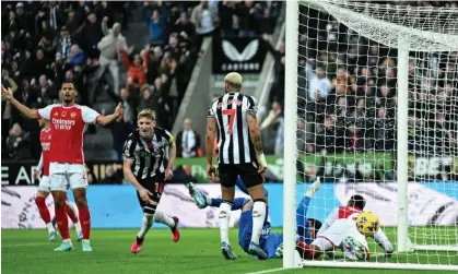  ?? Serena Taylor/Newcastle United/Getty Images ?? Anthony Gordon’s winner for Newcastle was allowed to stand by the VAR which Mikel Arteta described as ‘disgracefu­l’. Photograph: