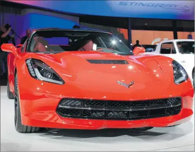  ?? PHOTOS: KEVIN MIO/ THE GAZETTE ?? The much-awaited Corvette Stingray is powered by a 450 hp, 6.2L V8 and boasts 50/50 weight distributi­on.