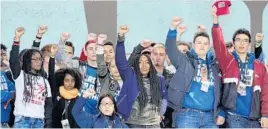  ?? MIKE STOCKER/STAFF FILE ?? At the end of the rally, Marjory Stoneman Douglas High School students gather on the stage in Washington, D.C., during the March for Our Lives event on Saturday.