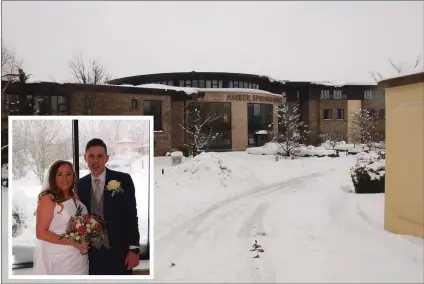  ??  ?? Kim Hersee and Gavin Scully, who got married at a snowy Amber Springs last Friday.