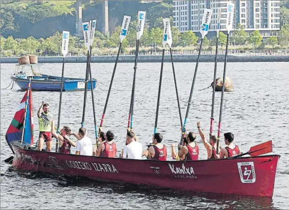  ?? FOTO: MIREYA LÓPEZ ?? Ascenso merecido
Getxo Arraun logró una plaza para la Liga ARC-1 la pasada temporada y tiene como objetivo consolidar­se en la nueva categoría este verano