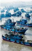  ?? Foto: dpa ?? Die chinesisch­e Fischfangf­lotte ist die größte der Welt. Ein großes Problem ist die unregulier­te Fischerei.