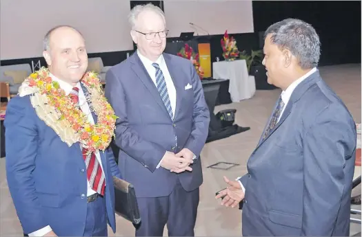  ?? Picture: BALJEET SINGH ?? Australian High Commission Chargé d’affaires John Williams (left) with Christophe­r Pryde and Chief Justice Kamal Kumar during a break at the 24th Attorney-Generals
Conference at Sheraton Fiji Golf and Beach Resort on Denarau Island, Nadi.