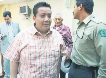  ??  ?? ANTECEDENT­E. Fredy Renán Nájera cuando enfrentó un proceso judicial en Honduras. Él se entregó voluntaria­mente a la justicia estadounid­ense.