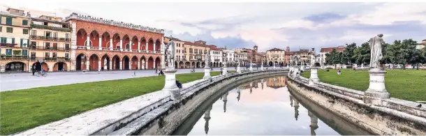  ?? FOTO: JOCKER17/GETTY IMAGES ?? Der Prato della Valle in Padua ist einer der größten innerstädt­ischen Plätze Europas.