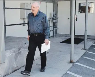  ?? JEFF MCINTOSH THE CANADIAN PRESS ?? James Oler leaves court last year, when he was acquitted of taking a 15-year-old girl across the U.S. border for a sexual purpose. The British Columbia Court of Appeal has ordered a new trial for him.