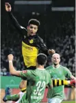  ?? FOTO: DPA ?? In Bremen obenauf? Dortmunds Jadon Sancho (hinten).