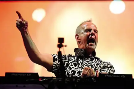  ?? ?? Fatboy Slim, dj inglese, vero nome Quentin Leo Cook, 60 anni, sarà al Matis sabato 23