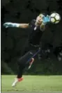  ?? MATT ROURKE — THE ASSOCIATED PRESS ?? U.S. goalkeeper Jesse Gonzalez practices at the University of Pennsylvan­ia in Philadelph­ia, Tuesday. After starting at the 2015 Under-20 World Cup for Mexico, the land of his parents, 22-year-old FC Dallas goalkeeper Jesse Gonzalez switched his...