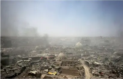  ?? AFP ?? Fighting between Iraqi forces and Daesh militants that left a trail of destructio­n in Mosul’s Old City . —