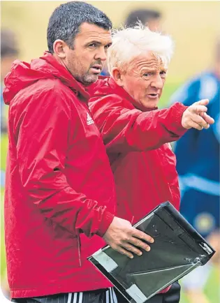  ??  ?? Callum Davidson with Gordon Strachan during his time as a Scotland assistant