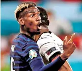  ?? POOL/EFE ?? Pogba, uno de los mejores jugadores de Francia, hizo lo propio con una botella de