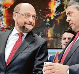  ?? APA/AFP ?? Erst Freunde, dann erbitterte Feinde: Schulz und Gabriel