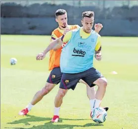  ?? FOTO: FCB ?? Arthur Melo (23 años) pugna con Clément Lenglet