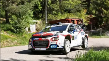  ?? (Photo Jean-françois Thiry) ?? Leader depuis L’ES 2, Yoann Bonato (Citroën C3 Rally2) a dominé les débats jusqu’au bout pour marquer une première fois de son empreinte les tablettes du Rallye Antibes-côte d’azur.