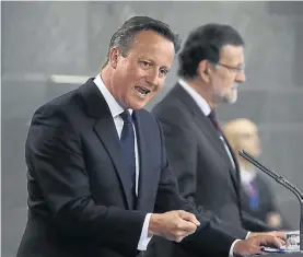  ?? AFP ?? Bajo fuego.
Cameron es muy criticado por su falta de solidarida­d.
