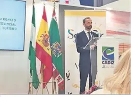  ?? ?? Víctor Mora, como alcalde, presentand­o la oferta turística en Fitur 2023.