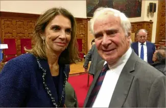  ??  ?? Catherine Couton-Mazet et Raphaël Rappaport sont restés en contact étroit. Depuis que le Dr Georges Mazet, grand-père de Catherine, a caché et sauvé de nombreux enfants juifs, dont Raphaël, sous l’Occupation à Nice.