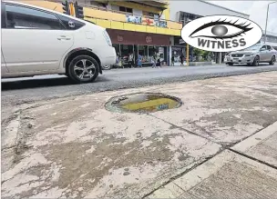  ?? Picture: NACANIELI TUILEVUKA ?? Cracks appearing on concrete walkways in Labasa Town are hazardous to paderstria­ns.