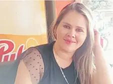  ?? ?? María Leticia Redes Mora, funcionari­a del BNF en Paraguarí.
