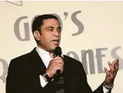  ?? Vicky Pink ?? Harry Lennix received the award for actor of the year at the Ensemble Theatre gala.