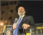  ?? (Kobi Richter/TPS) ?? ARYEH DERI, chairman of Shas, speaks at the party’s campaign event in Bnei Brak on Sunday.