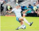  ?? BRIAN CASSELLA/CHICAGO TRIBUNE ?? Chicago Red Stars midfielder/defender Julie Ertz blocks a ball into the box during the first half of the NWSL final, Oct. 27, 2019, at Sahlen’s Stadium in Cary, N.C.