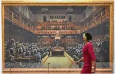  ?? Foto: Parsons/dpa ?? Banksy: „Dezentrali­siertes Parlament“aus dem Jahr 2009. Öl auf Leinwand in den Ausmaßen von 2,8 auf 4,5 Meter.